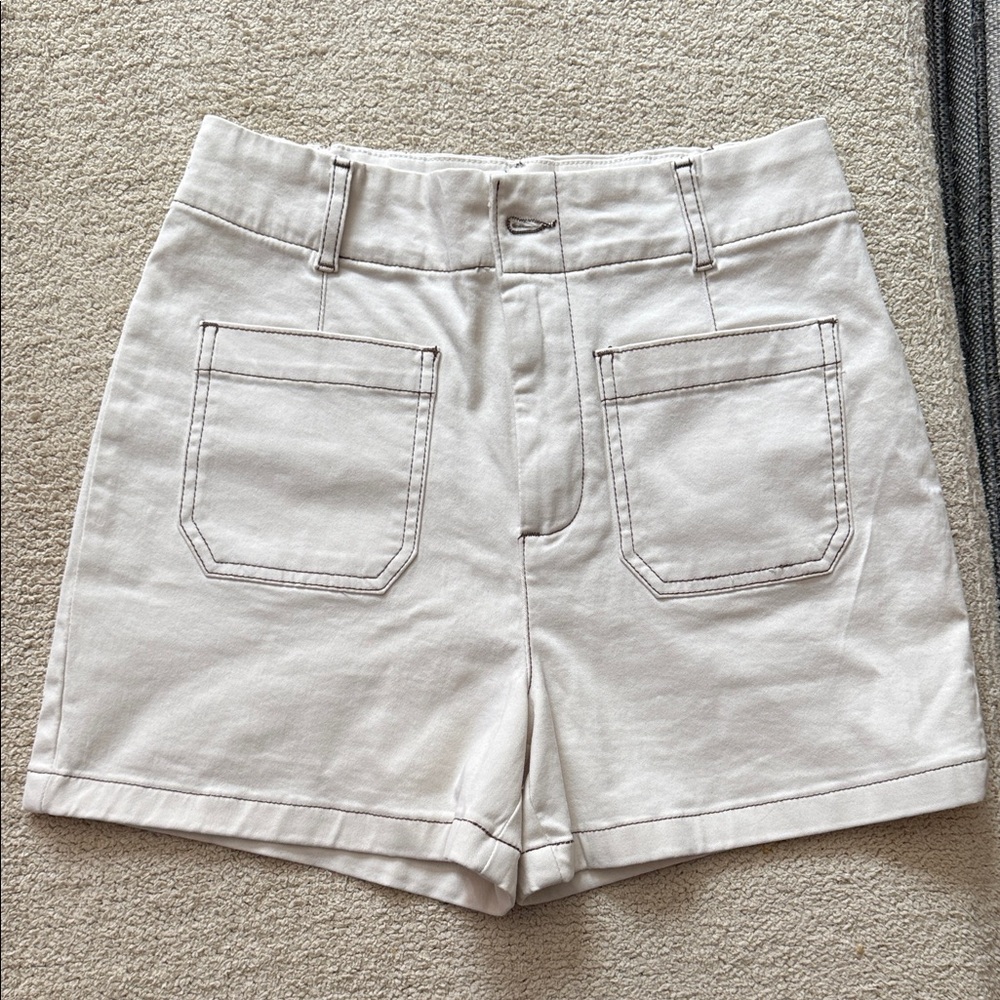 Classic Women's Beige Shorts